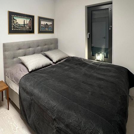 2 Bedroom Gorgeous Apartment In Stockholm Bagian luar foto